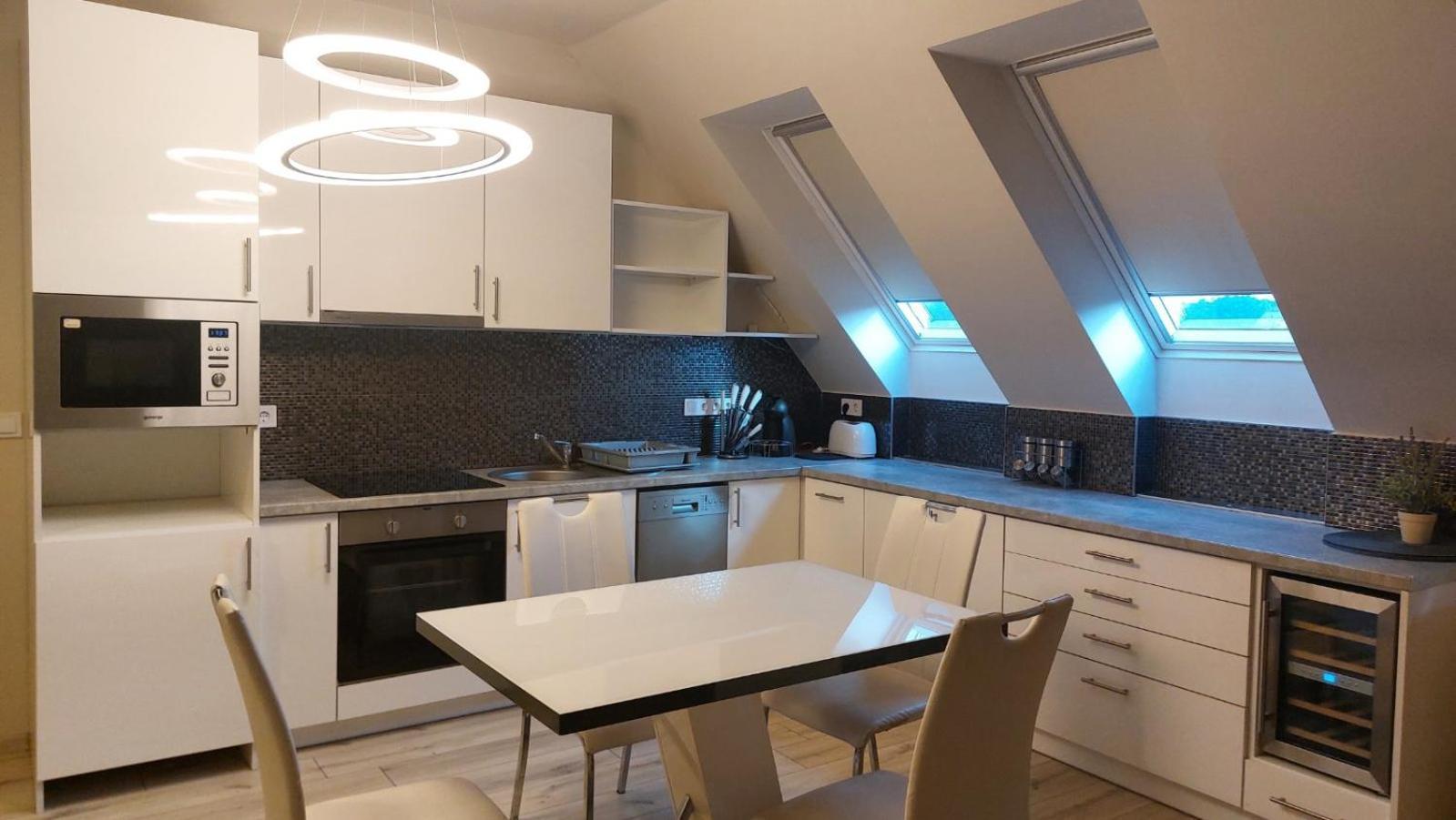 塞格德Hajnal Apartman公寓 外观 照片