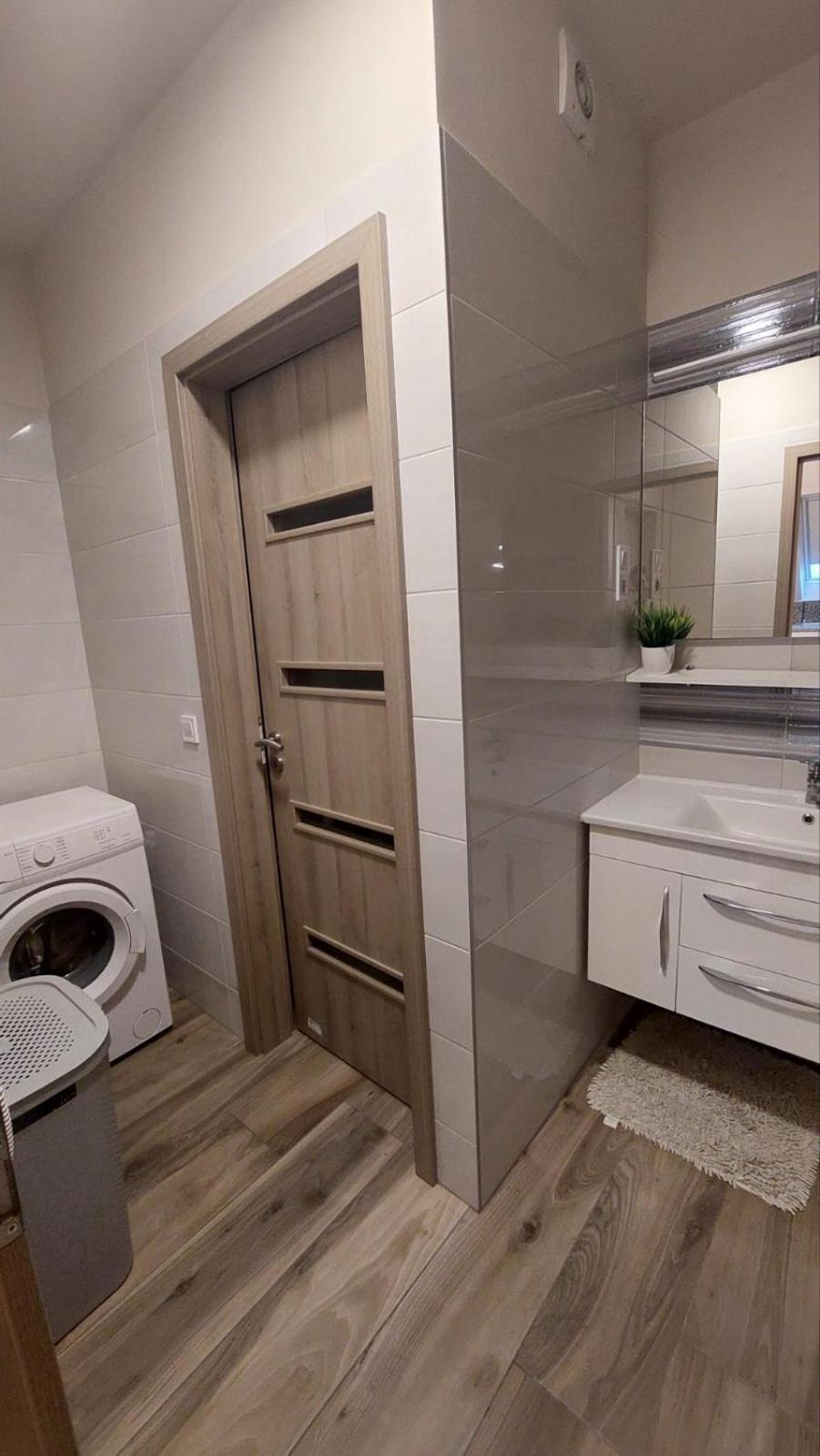塞格德Hajnal Apartman公寓 外观 照片