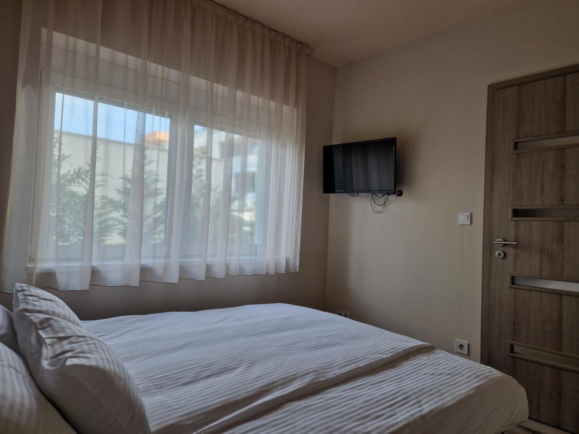 塞格德Hajnal Apartman公寓 客房 照片